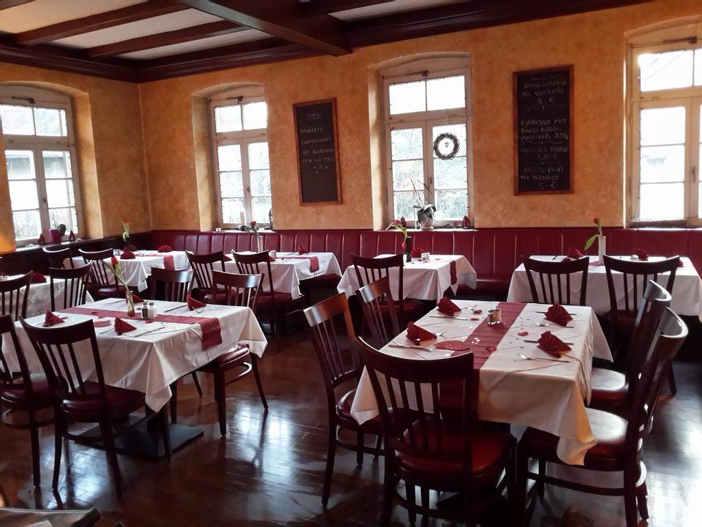 Hotel Zum Schwanen 莱门 外观 照片