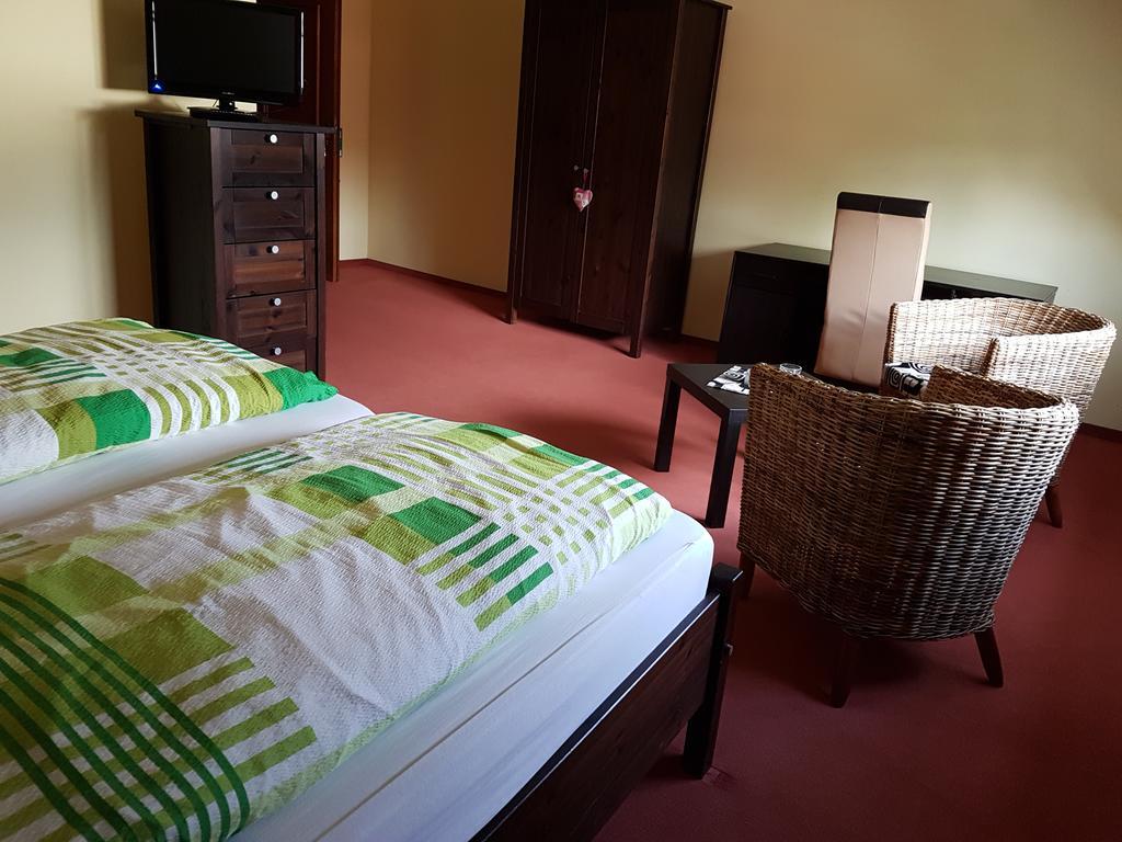 Hotel Zum Schwanen 莱门 外观 照片
