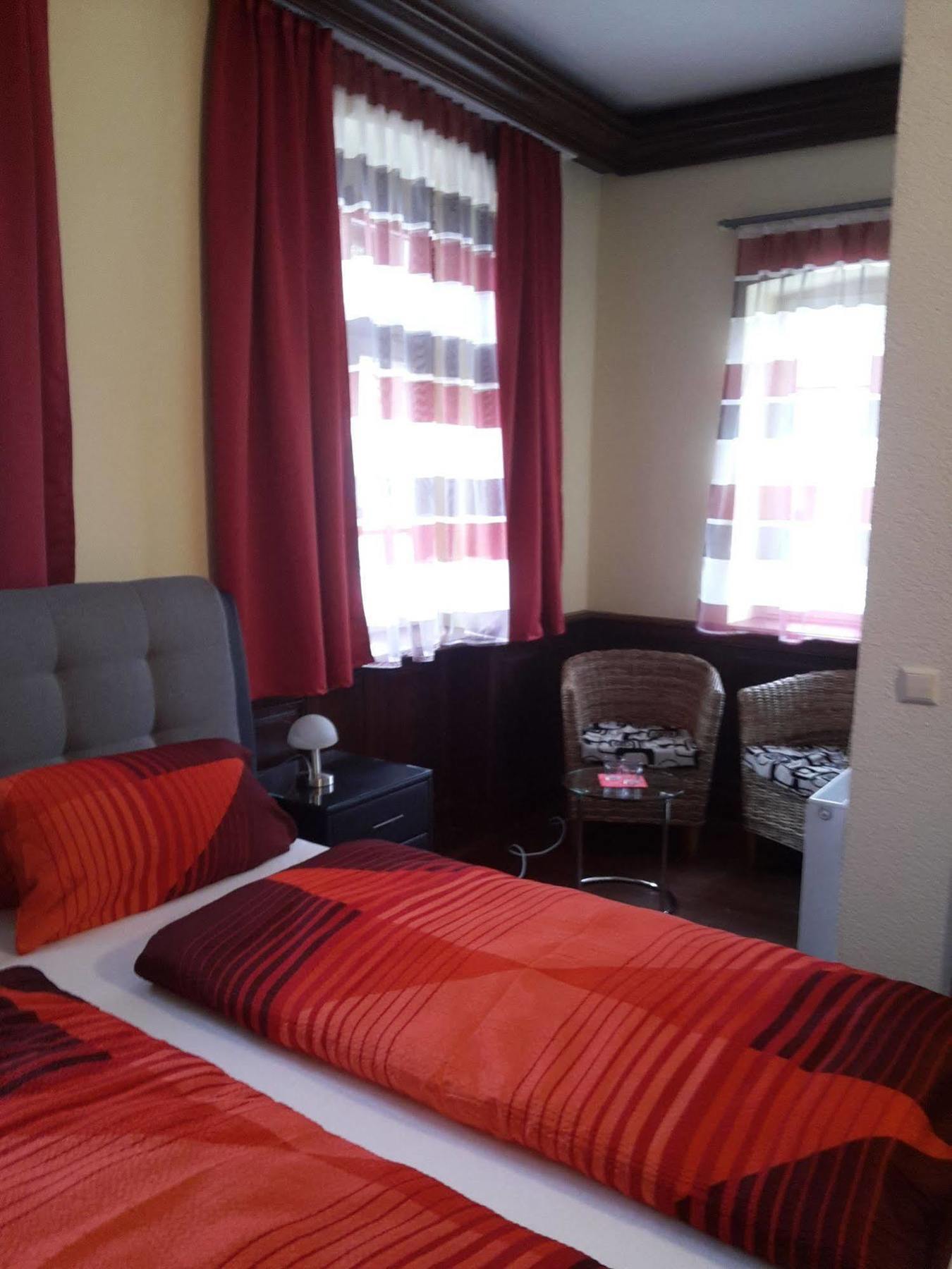 Hotel Zum Schwanen 莱门 外观 照片